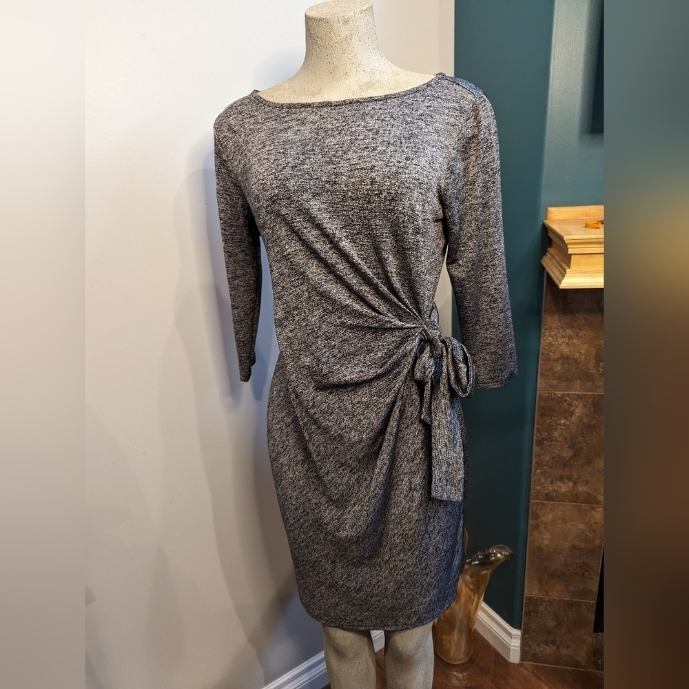 Ann Taylor dress Size Medium knit stretch Wrap Dress, grey